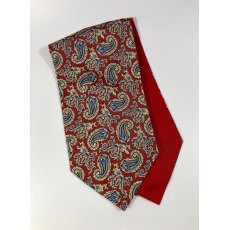 Silk cravat: red with Paisley pattern in blue, gold and white