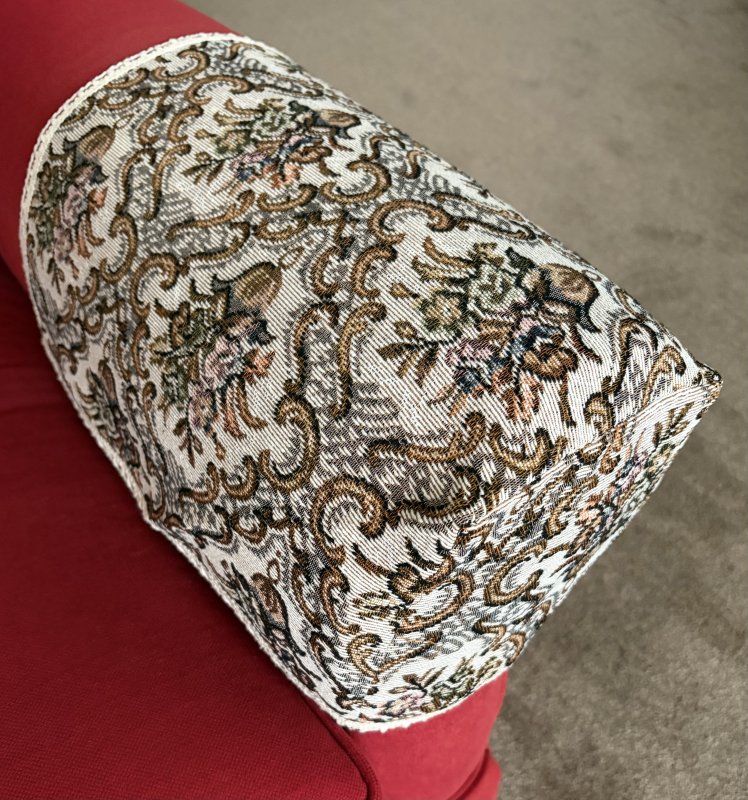 Tapestry arm cap
